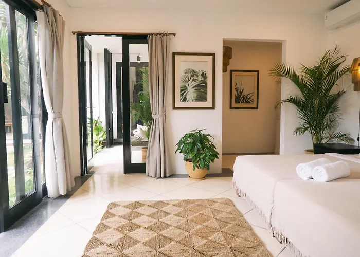 别墅 Splendid 3 Bedroom With Large Pool And Garden 坎古