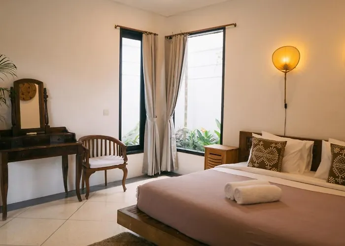 Splendid 3 Bedroom With Large Pool And Garden ヴィラ *